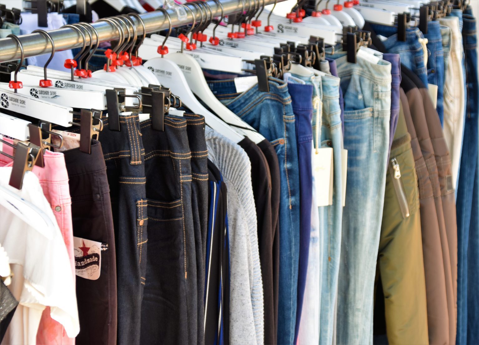 18 Expert Thrifting Tips And Tricks To Save You Money – Homegrown Hillary